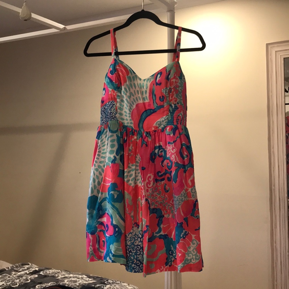 Lilly Pulitzer 100% Rayon Dress Lined Size 6